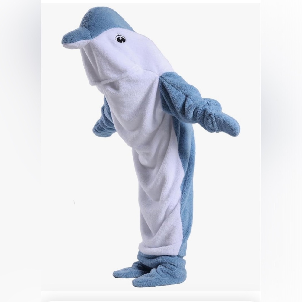 Blue and White Dolphin Blanket men’s XL